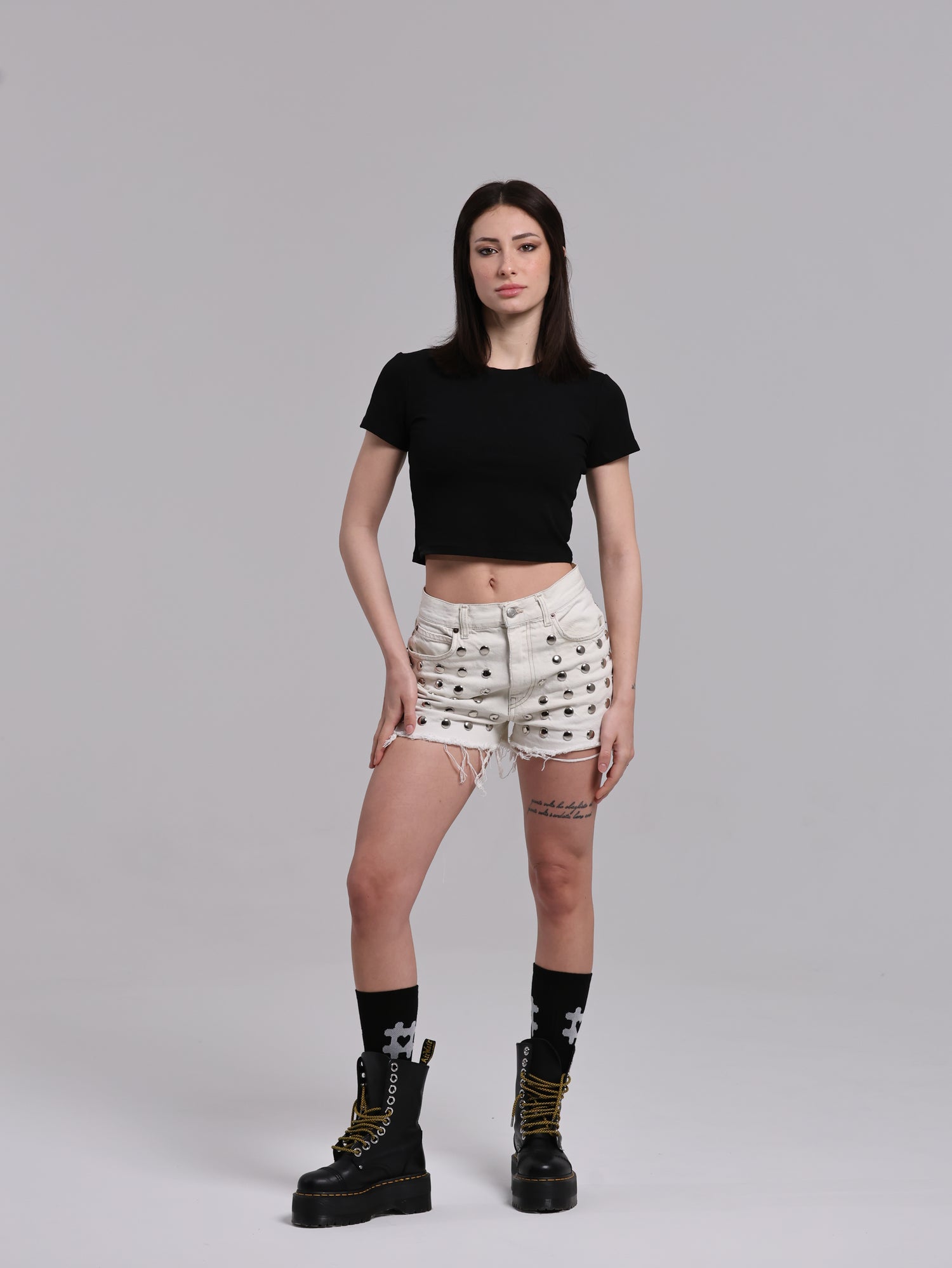 RUNWAY SHORTS