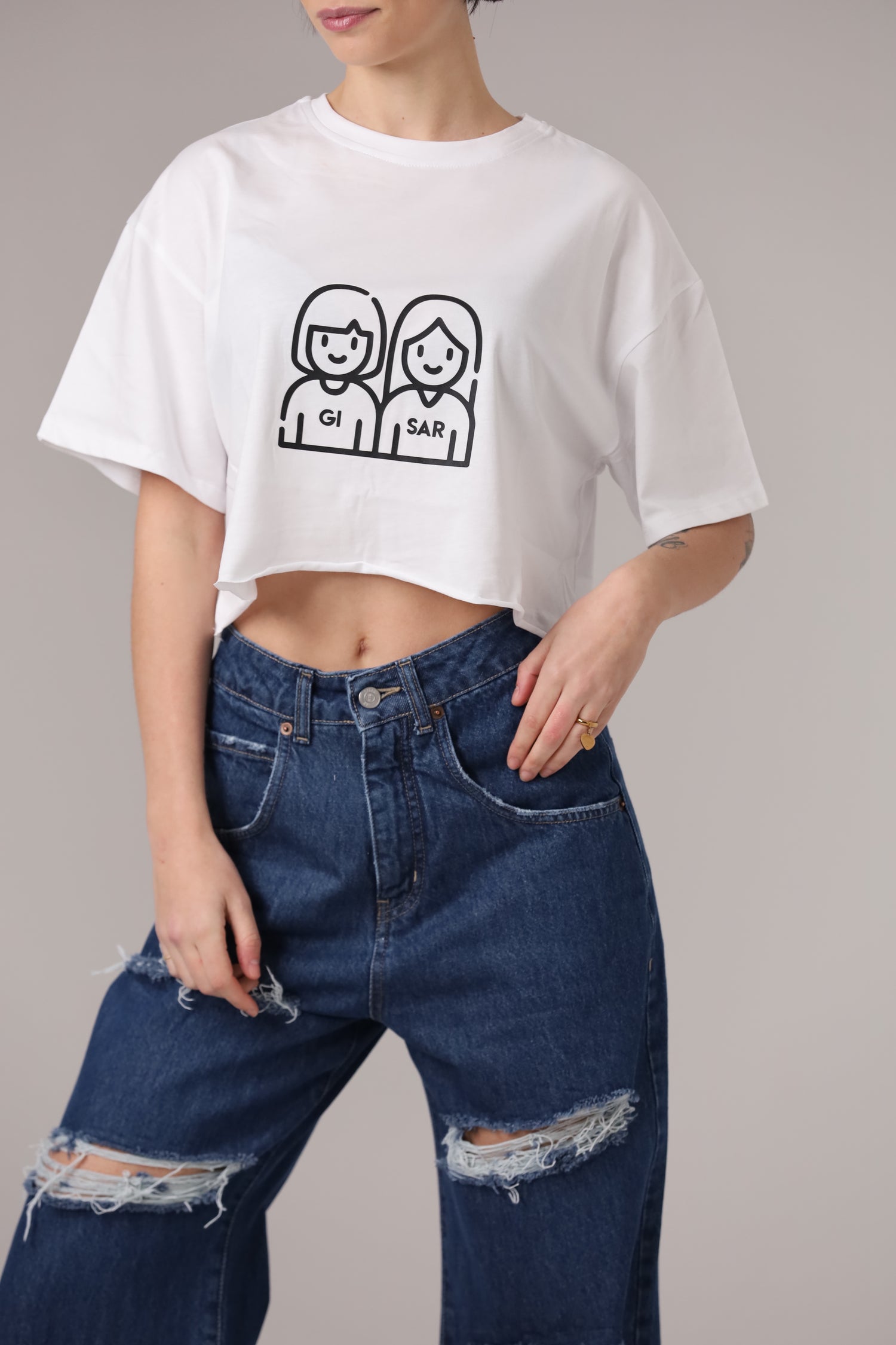 Sisters T-SHIRT
